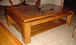 MESA DE CENTRO CUBIERTA ELEVADA CON VIDRIO