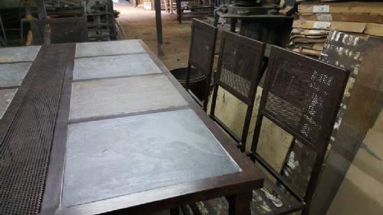 Comedor rejilla piedra pizarra -www.mueblesetruscos.cl - MUEBLES