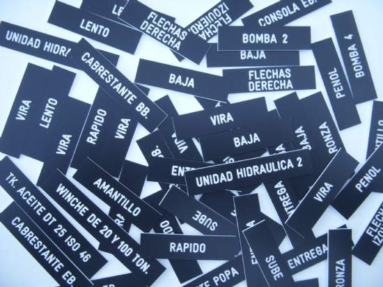 www.grabochil.cl - GRABADO LASER QUILPUE VALPARAISO, GRABADO EN ACERO  VIDRIO MADERA, FOTOGRABADO EN MADERA, GALVANOS DE MADERA GALVANOS DE VIDRIO  GALVANOS ACRÃ LICOS, TIMBRES DE GOMA AUTOMÃ TICOS, BROCHES PARA PIOCHAS,  ALFILER