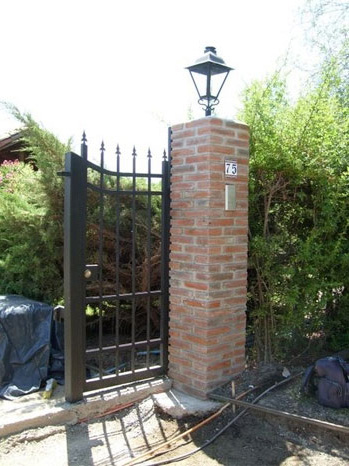 Faroleswww.portolmatic.cl - citofonos, portones, entradas y adoquines