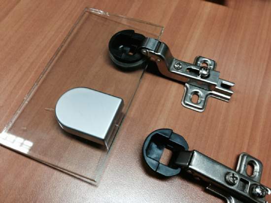 BISAGRAS CRISTAL 5 MMBISAGRAS CRISTAL 5 MMwww.puertasvialim.cl