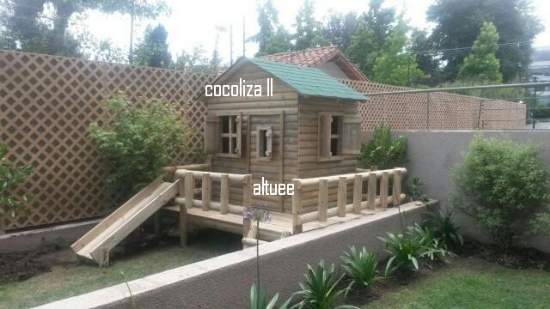 casa de madera para muñecas pequeñas